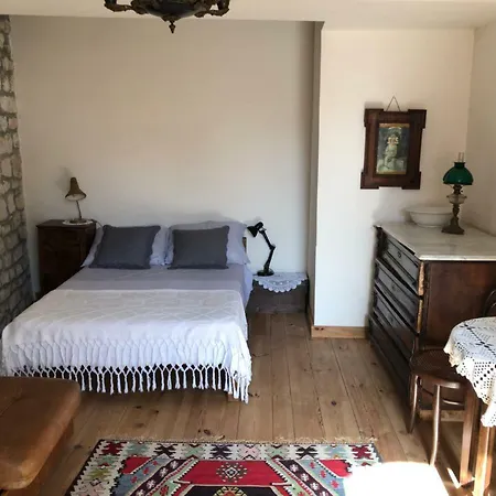 Piazza Grande Apartment